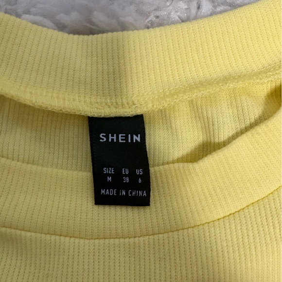 SHEIN Lemon Ribbed Tee - Picture 2 of 3